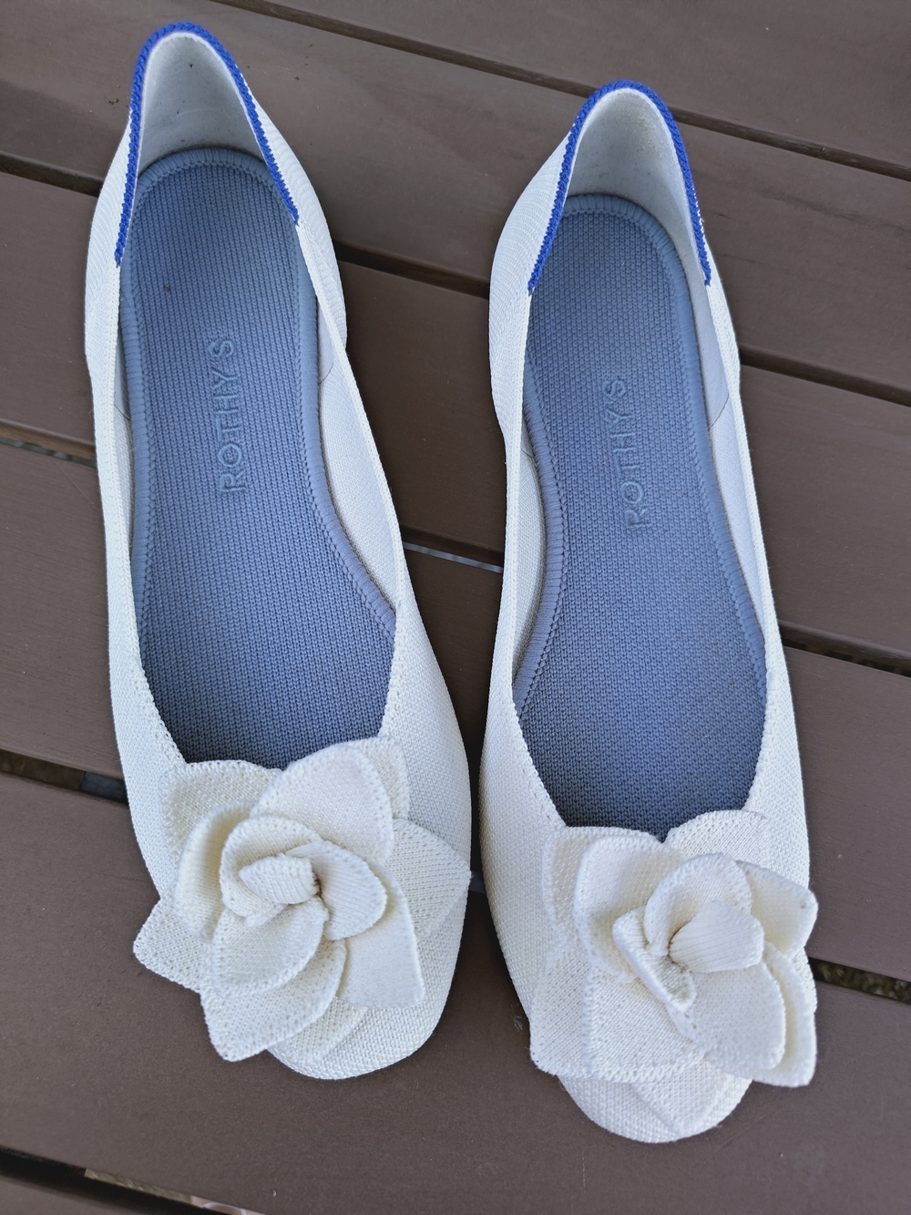 Rothy's Love Birds Petal Square Flats - Size 8